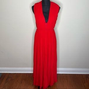 Fame and Partners Red V-neck Open Back Gown Size 6